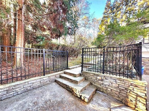6-bedroom apartment in ATLANTA 8