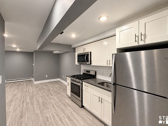 3-bedroom apartment in East Flatbush 2