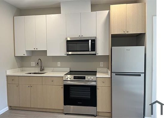 2-bedroom apartment in Adams Morgan 6