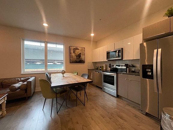1-bedroom apartment in Olde Kensington 2