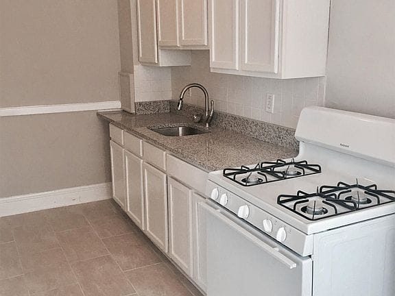 1-bedroom apartment in Atlanta 2