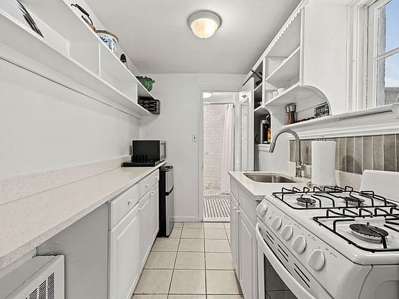 1-bedroom apartment in West Village 12