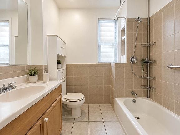 2-bedroom apartment in Bensonhurst 2
