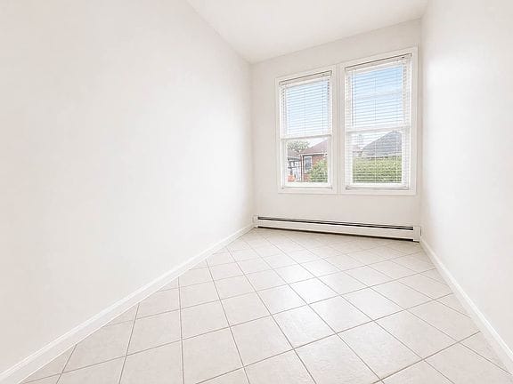 2-bedroom apartment in Bensonhurst 4