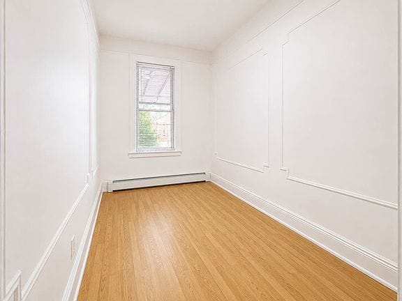 2-bedroom apartment in Bensonhurst 5