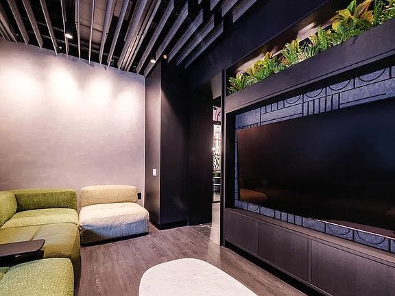1-bedroom apartment in Chelsea 4