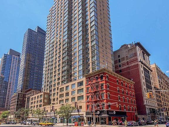 1-bedroom apartment in Chelsea 5