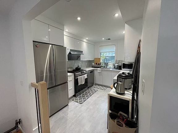 2-bedroom apartment in Bayside 2