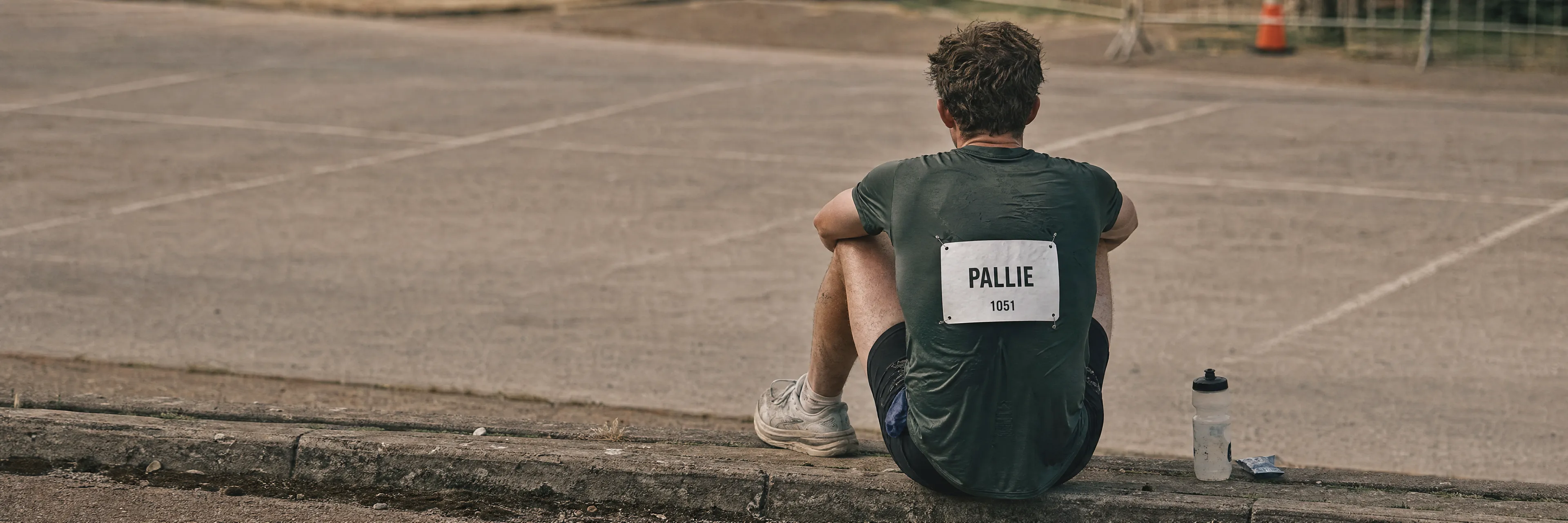Weekly triathlon planner — strength + swim / bike / run