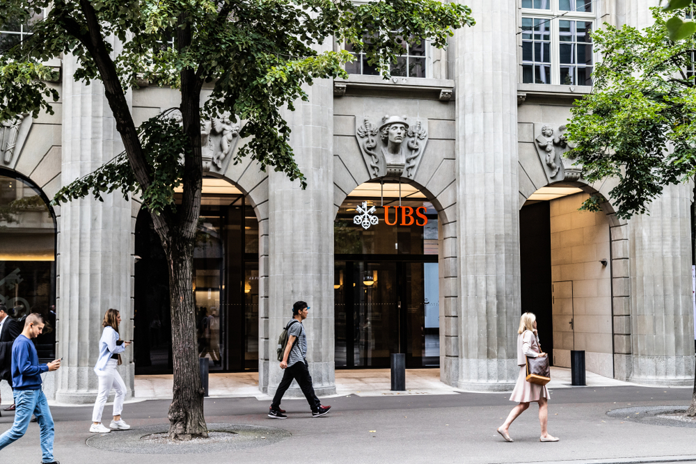 Susul Goldman Sachs, UBS juga Prediksi Harga Emas Tahun 2025 Reli dan Catat Rekor