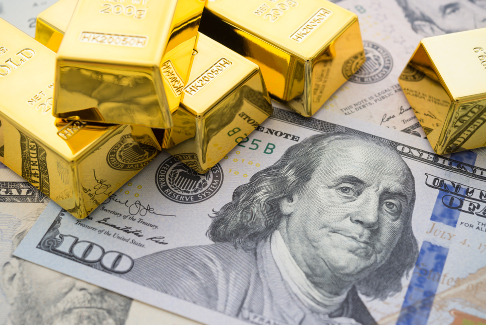 Kenapa Harga Emas Berkorelasi Negatif dengan Dolar AS?