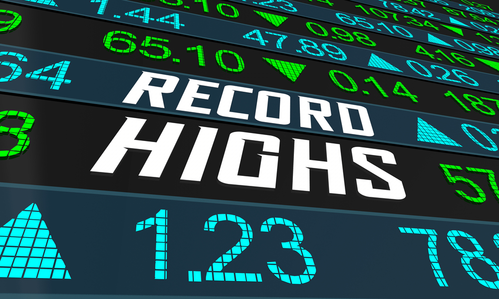 Bareksa Insight : IHSG Rekor All Time High di 7.049, Investor Bisa Terapkan Strategi Ini