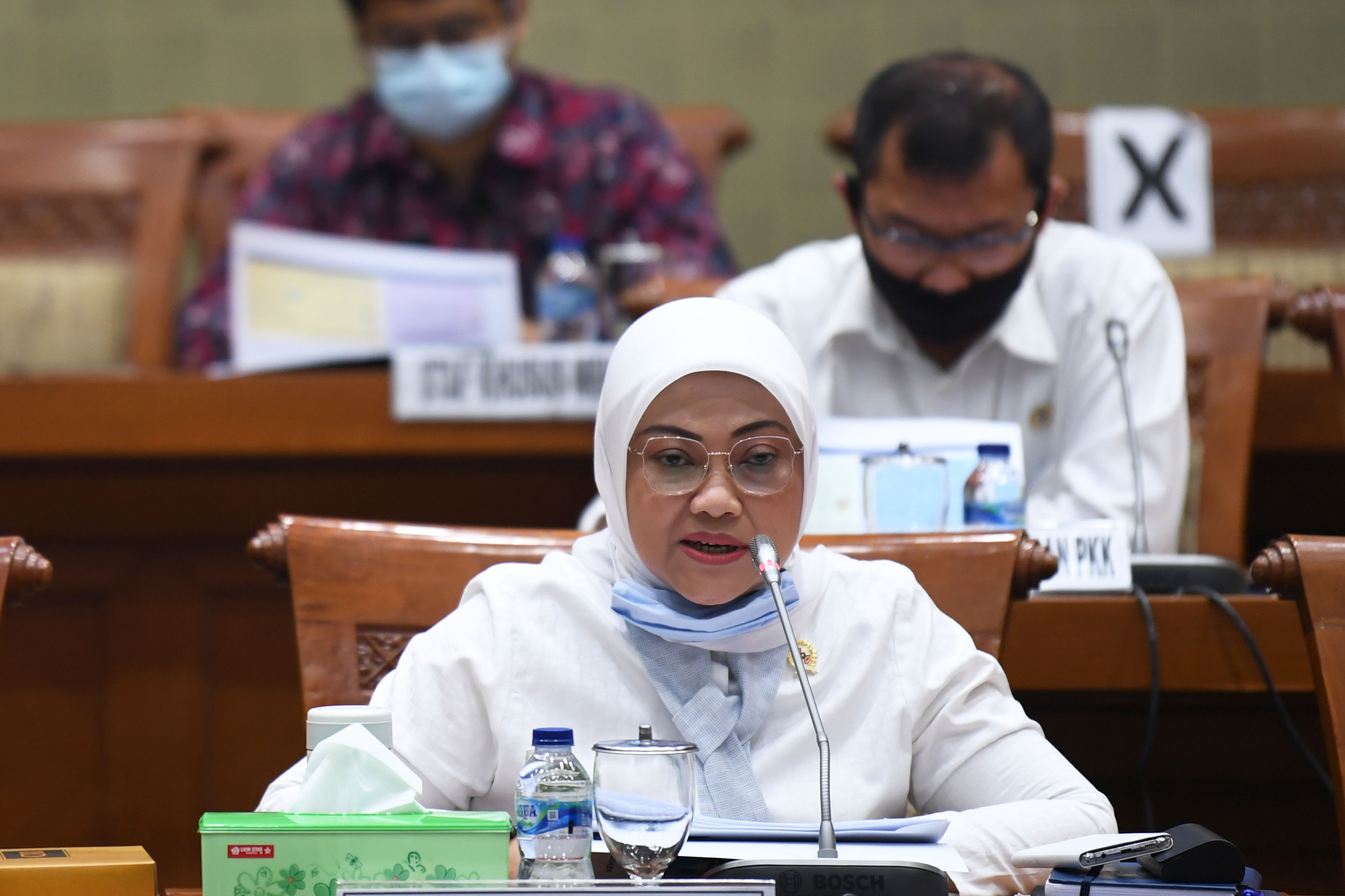 Berita Hari Ini: Subsidi Gaji Tahap 4; Harga Emas Berpotensi Menguat