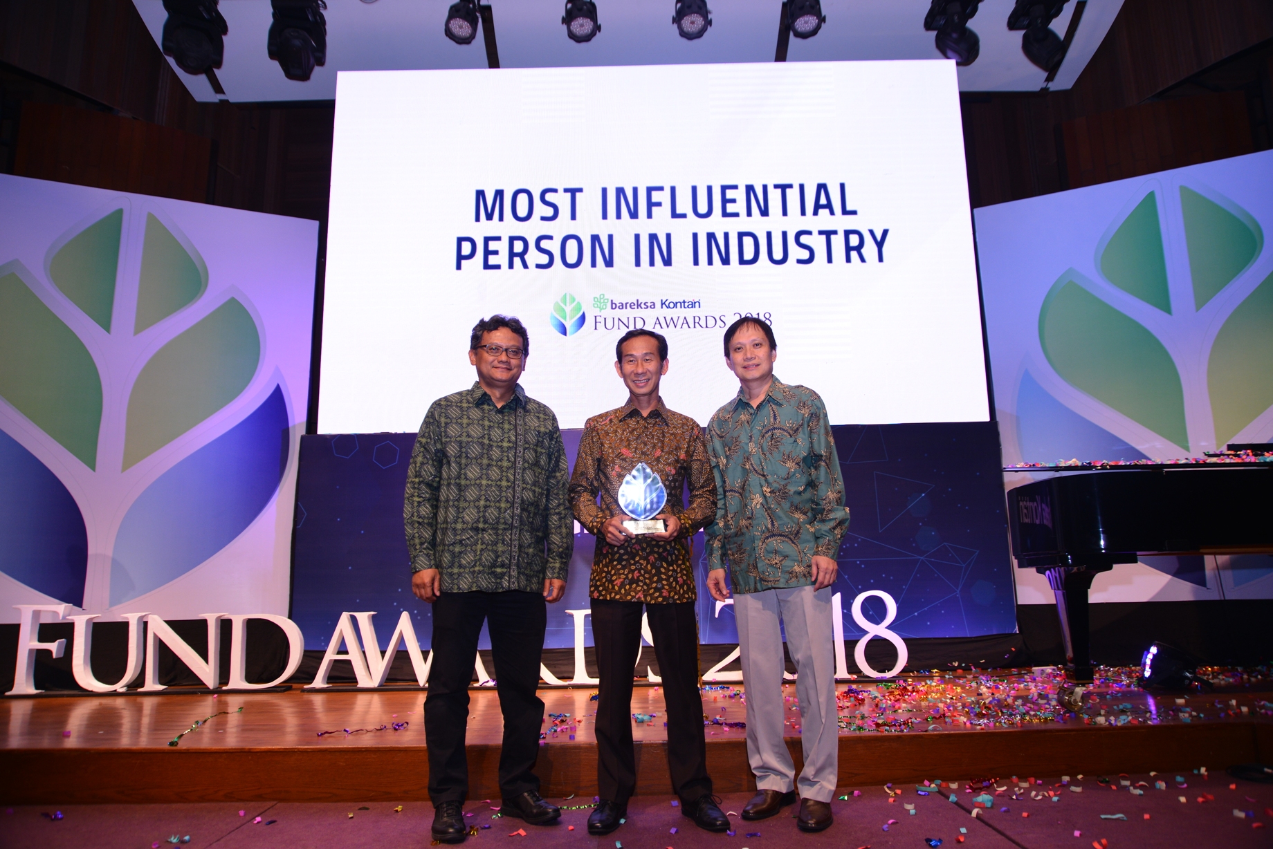 Testimoni Michael Tjoajadi Schroders untuk Bareksa-Kontan-OVO 4th Fund Awards 2020