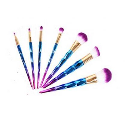 DAYCELL-Raeum-Park-Professional-Make-Up-Brush-7-Item-Set_base