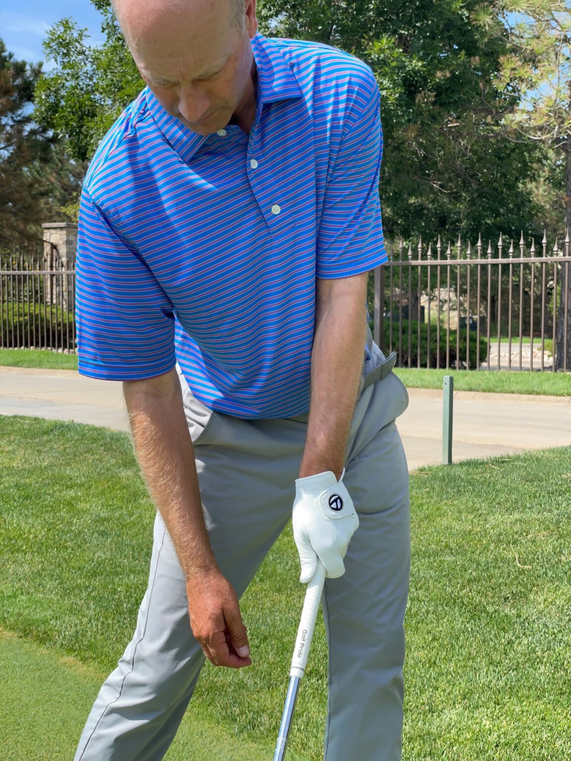 Can’t stop slicing? It’s time to use a more natural grip. Here’s how