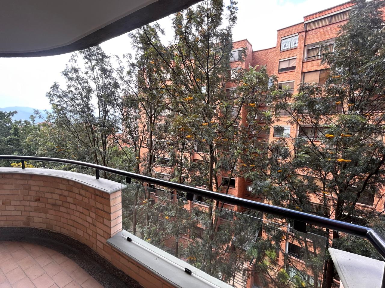 Apartamento en Arriendo en EL POBLADO Imagen de apartamento 2