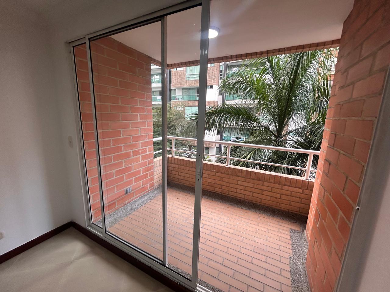 Apartamento en Arriendo en LAURELES Imagen de apartamento 2