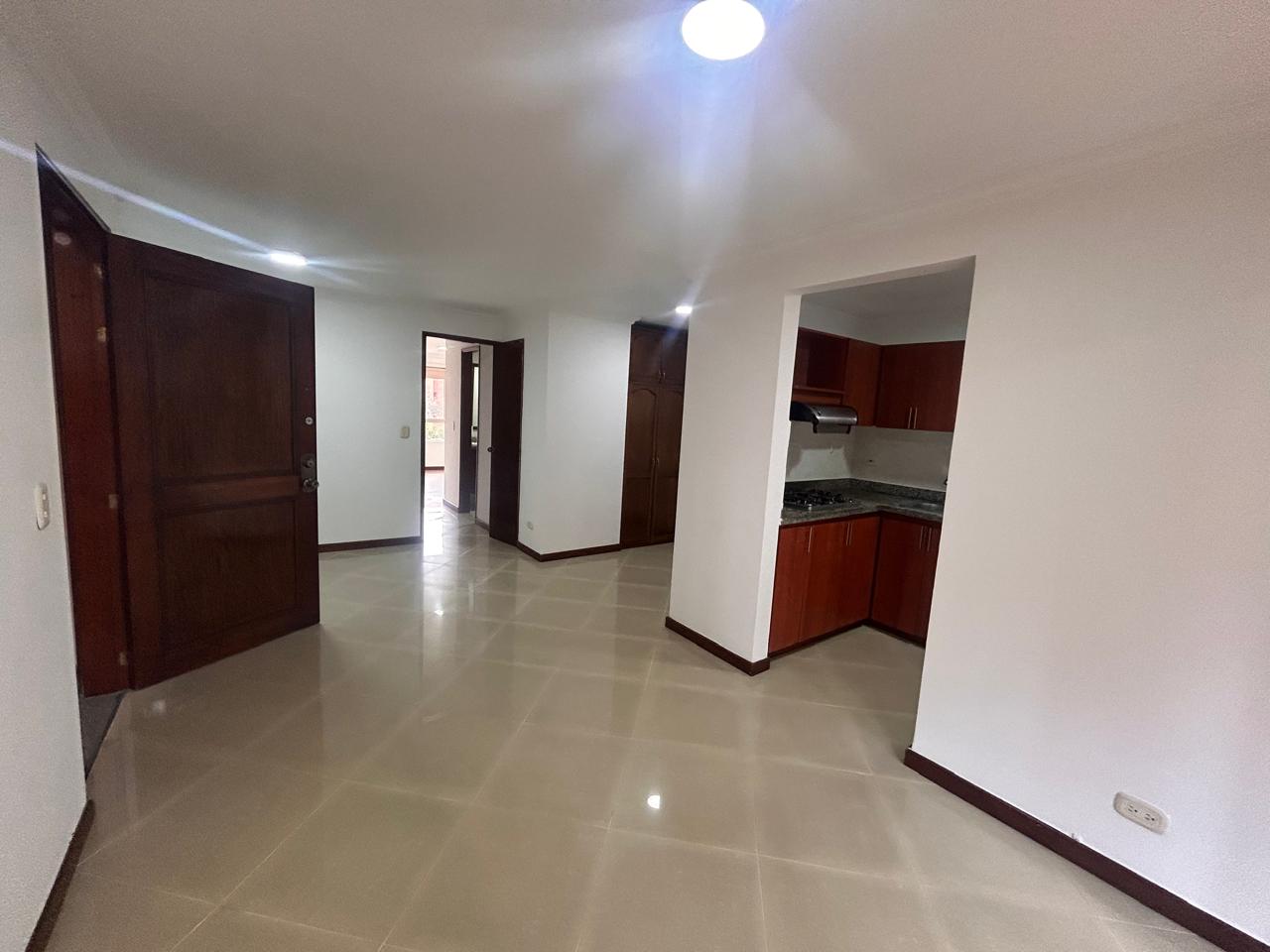 Apartamento en Arriendo en LAURELES Imagen de apartamento 3