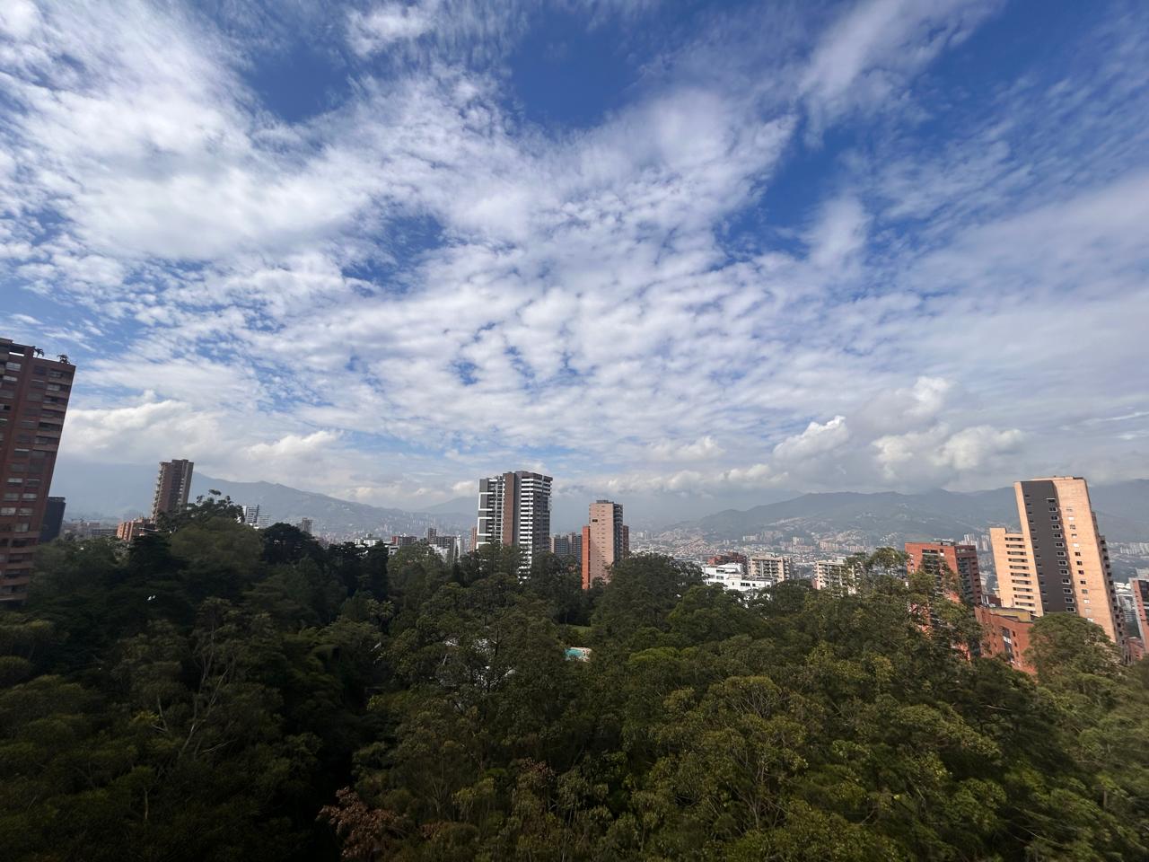 Apartamento en Arriendo en EL POBLADO Imagen de apartamento 3