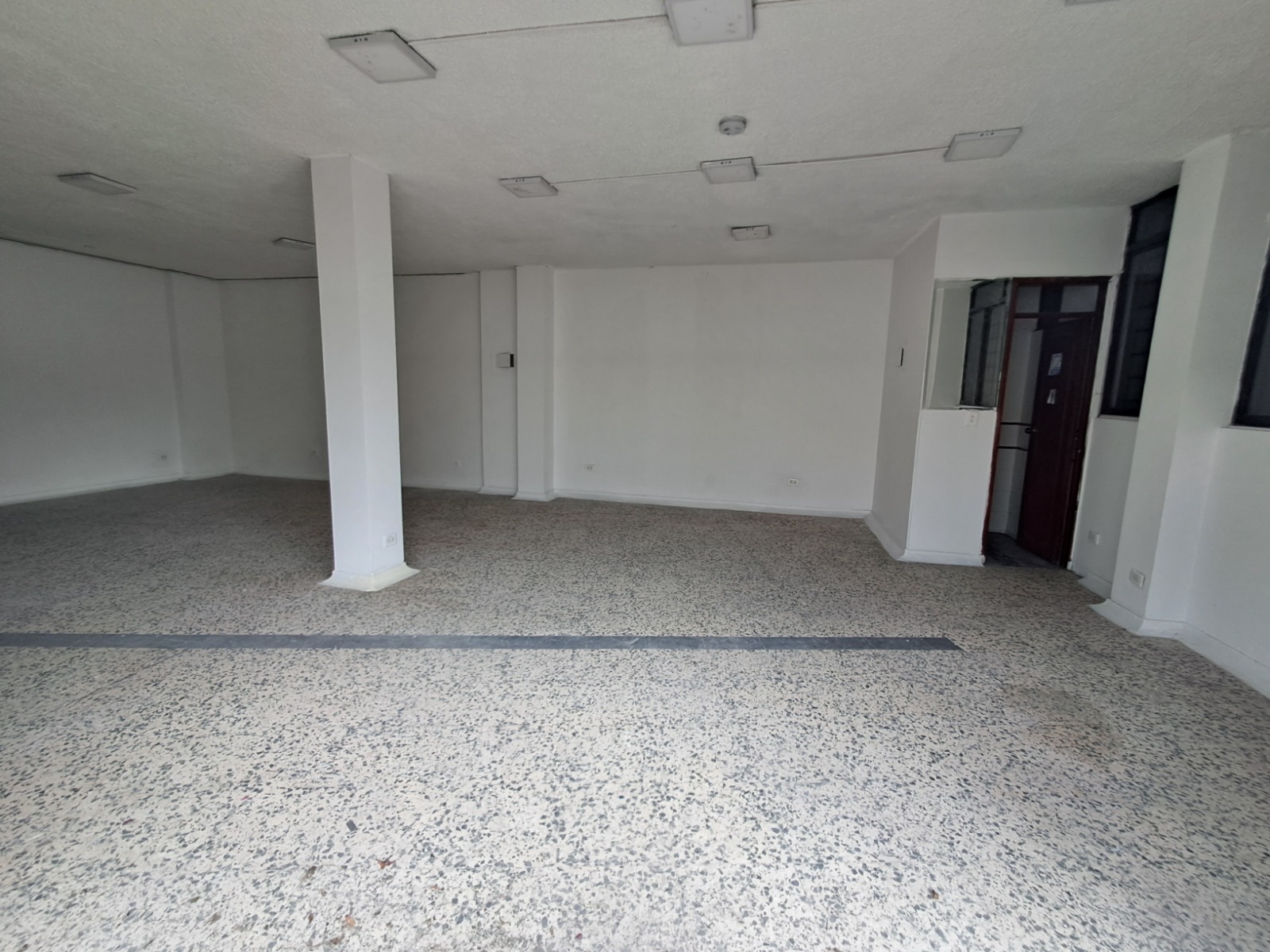 Local en Arriendo en VILLA DEL PRADO Imagen de Local 6