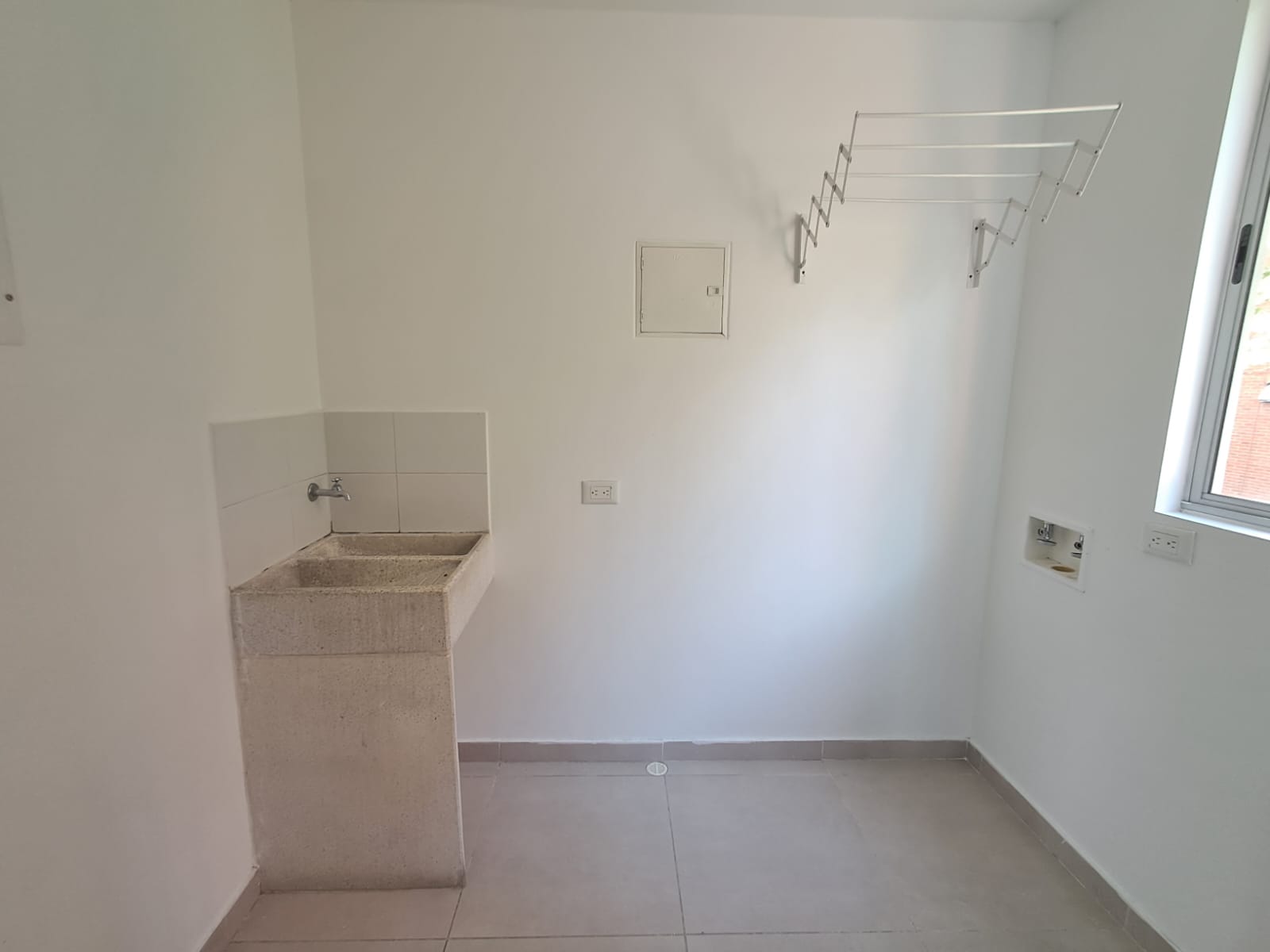 Apartamento en Arriendo en EL POBLADO Imagen de apartamento 3