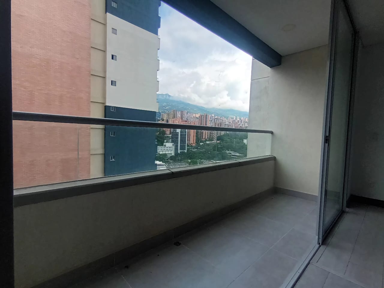 Apartamento en Arriendo en CIUDAD DEL RIO Imagen principal de apartamento