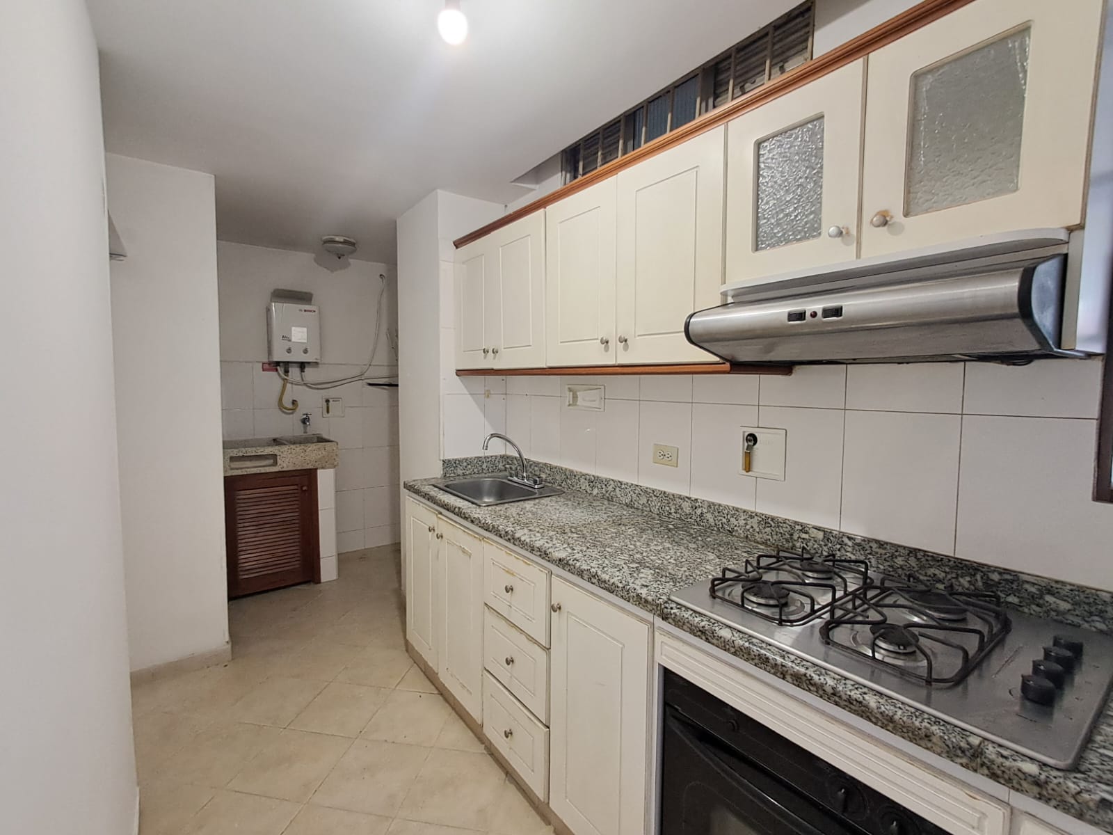 Apartamento en Arriendo en LAURELES Imagen de apartamento 2
