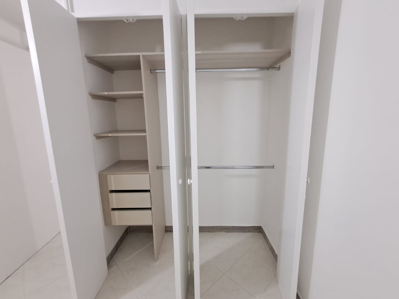Apartamento en Arriendo en EL POBLADO Imagen de Apartamento 19