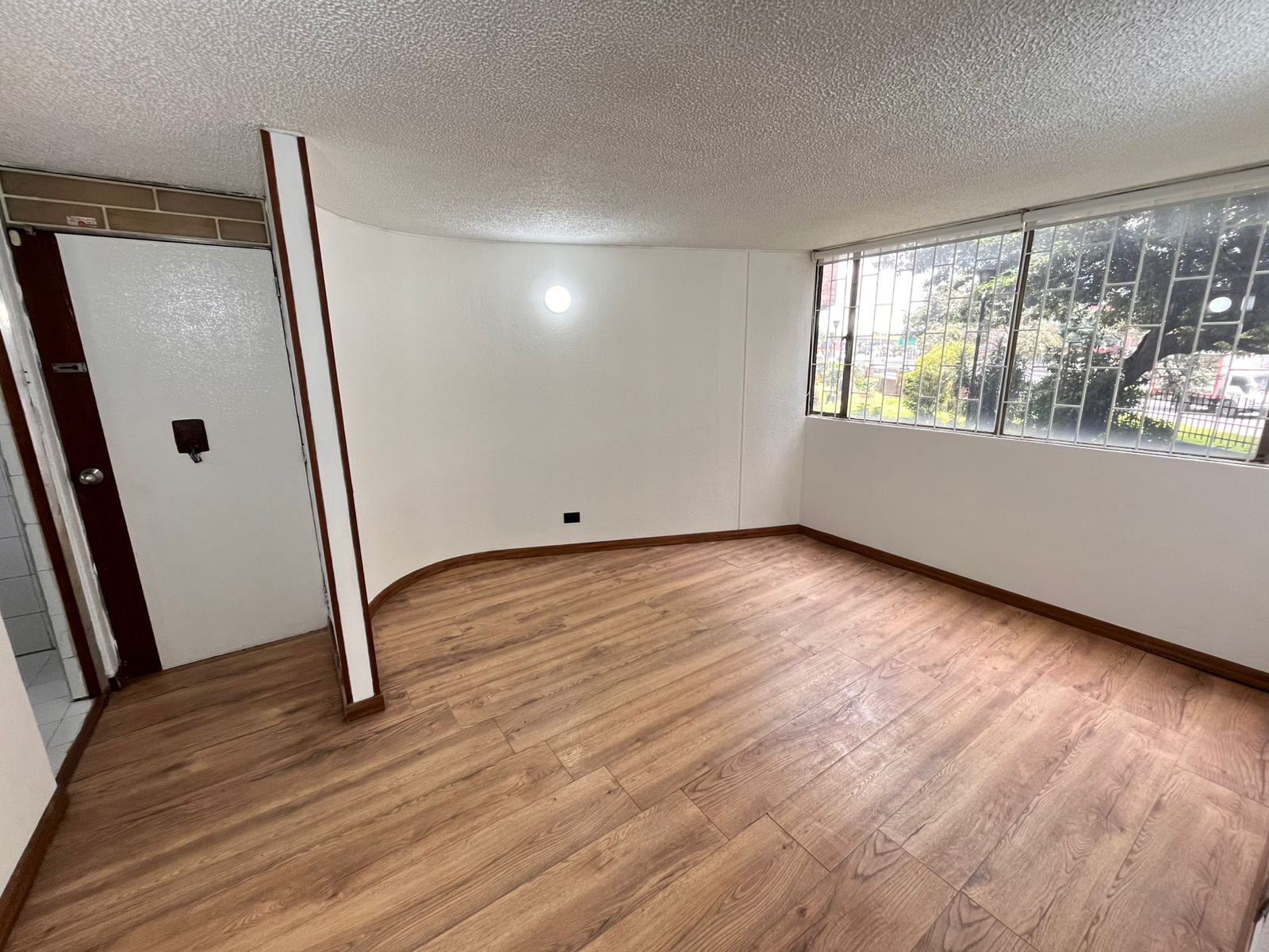 Apartamento en Arriendo en NORMANDIA Imagen de apartamento 2