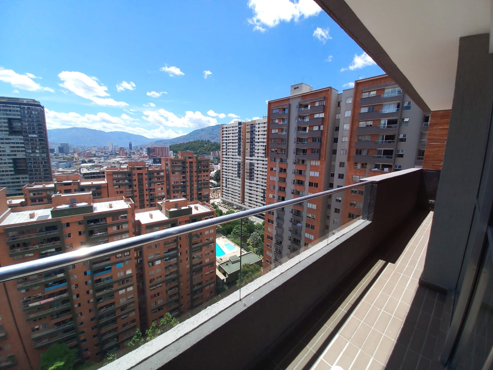 Apartamento en Arriendo en CIUDAD DEL RIO Imagen de apartamento 1