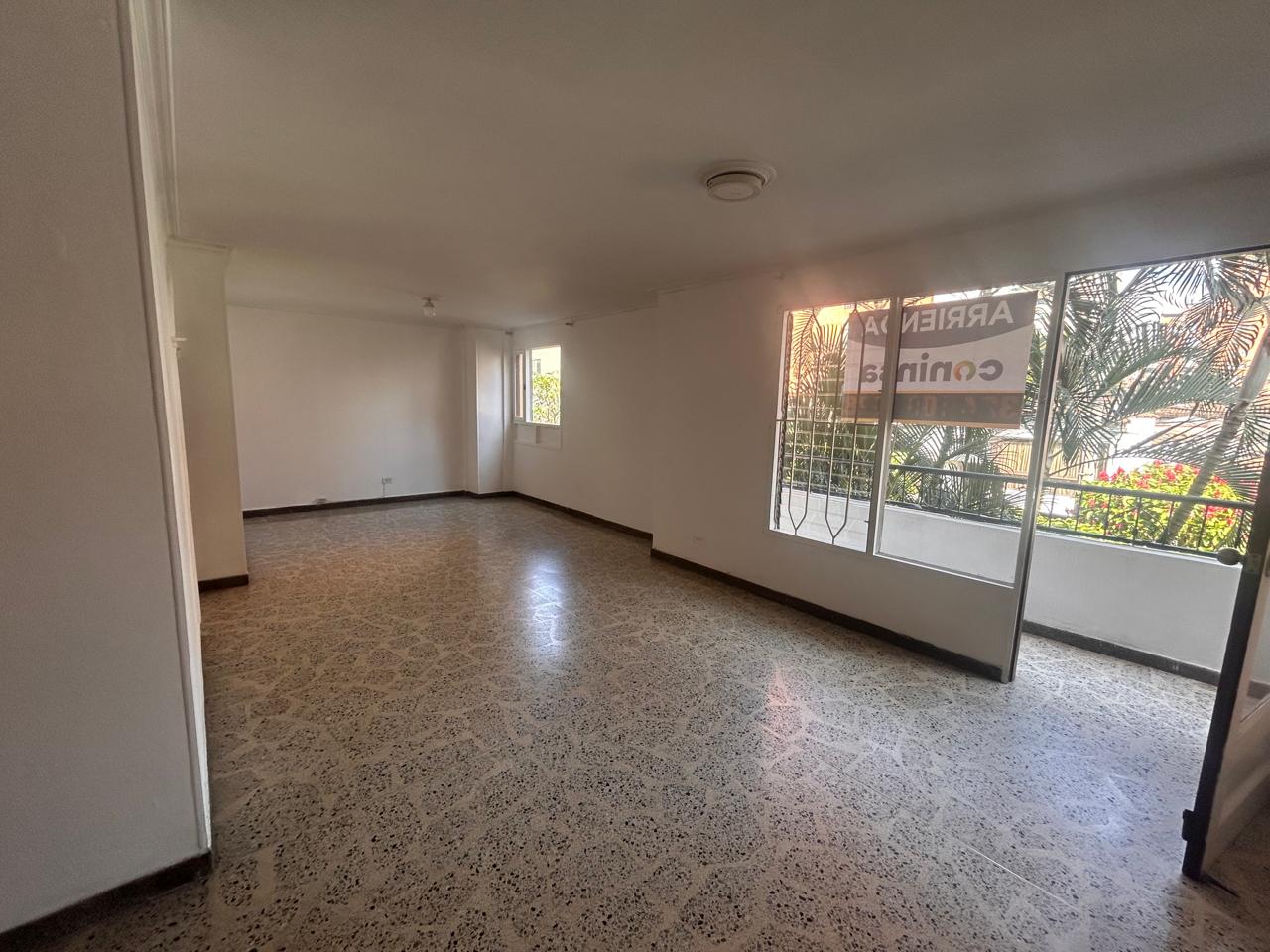 Apartamento en Arriendo en LAURELES Imagen principal de apartamento