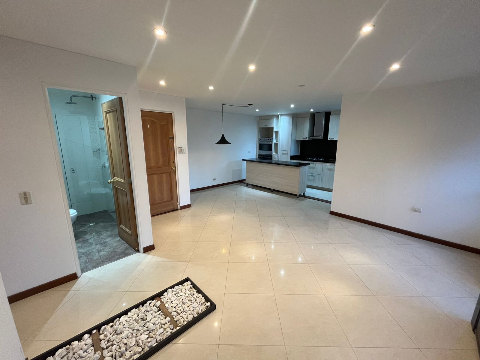 Apartamento en Arriendo en ALHAMBRA Imagen de apartamento 1