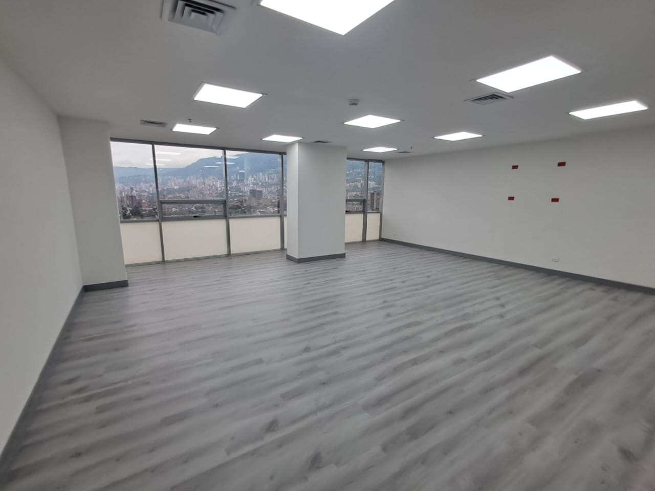 Oficina en Arriendo en LAS CASITAS Imagen de oficina 1