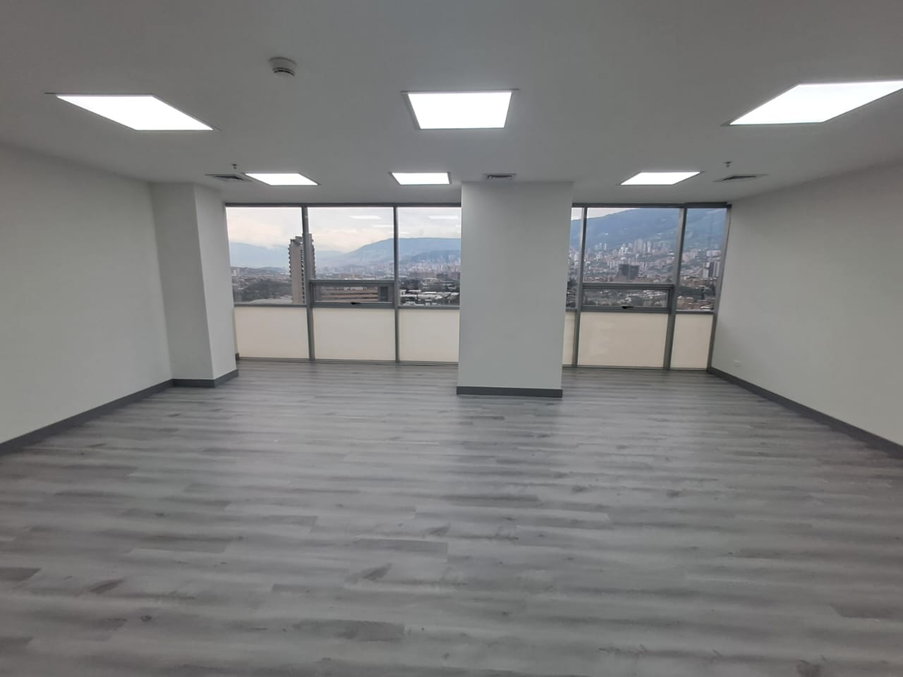 Oficina en Arriendo en LAS CASITAS Imagen de oficina 2