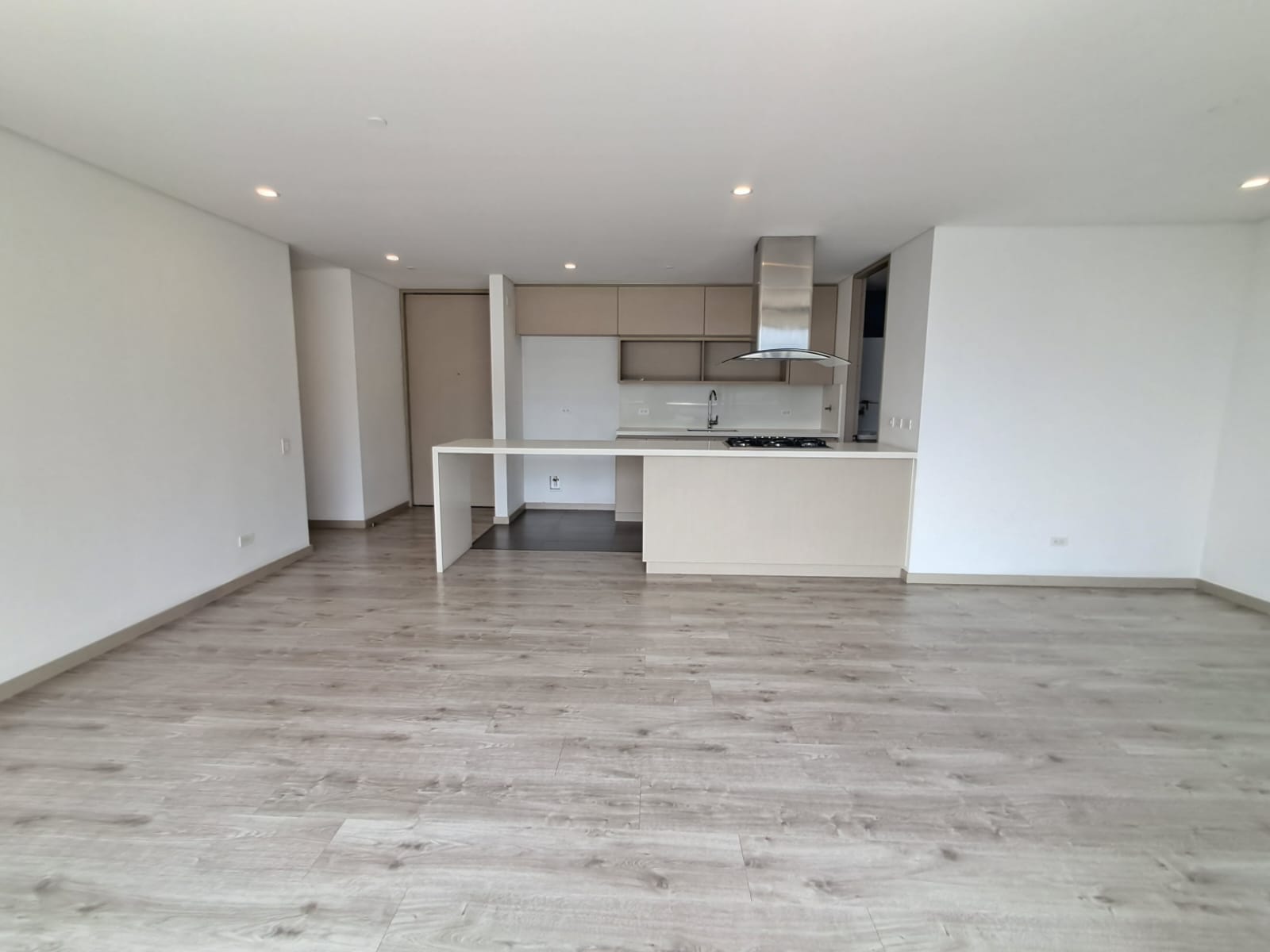 Apartamento en Arriendo en EL POBLADO Imagen de apartamento 3