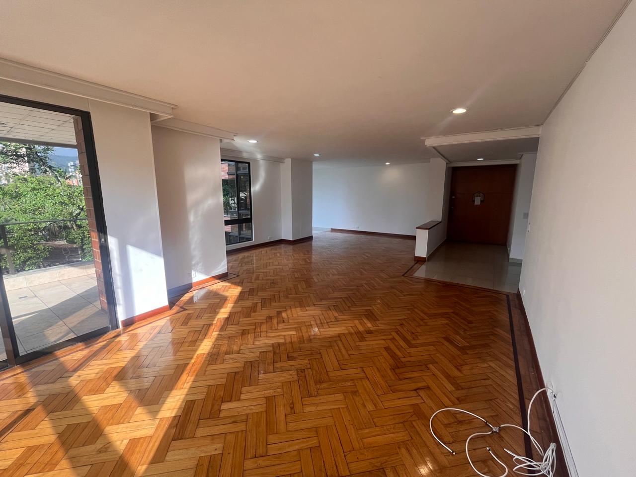 Apartamento en Arriendo en EL POBLADO Imagen de apartamento 3