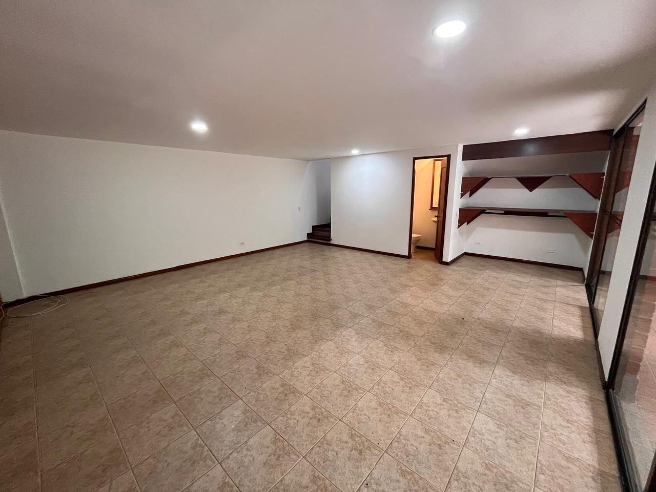 Casa en Arriendo en CUMBRES Imagen de casa 3