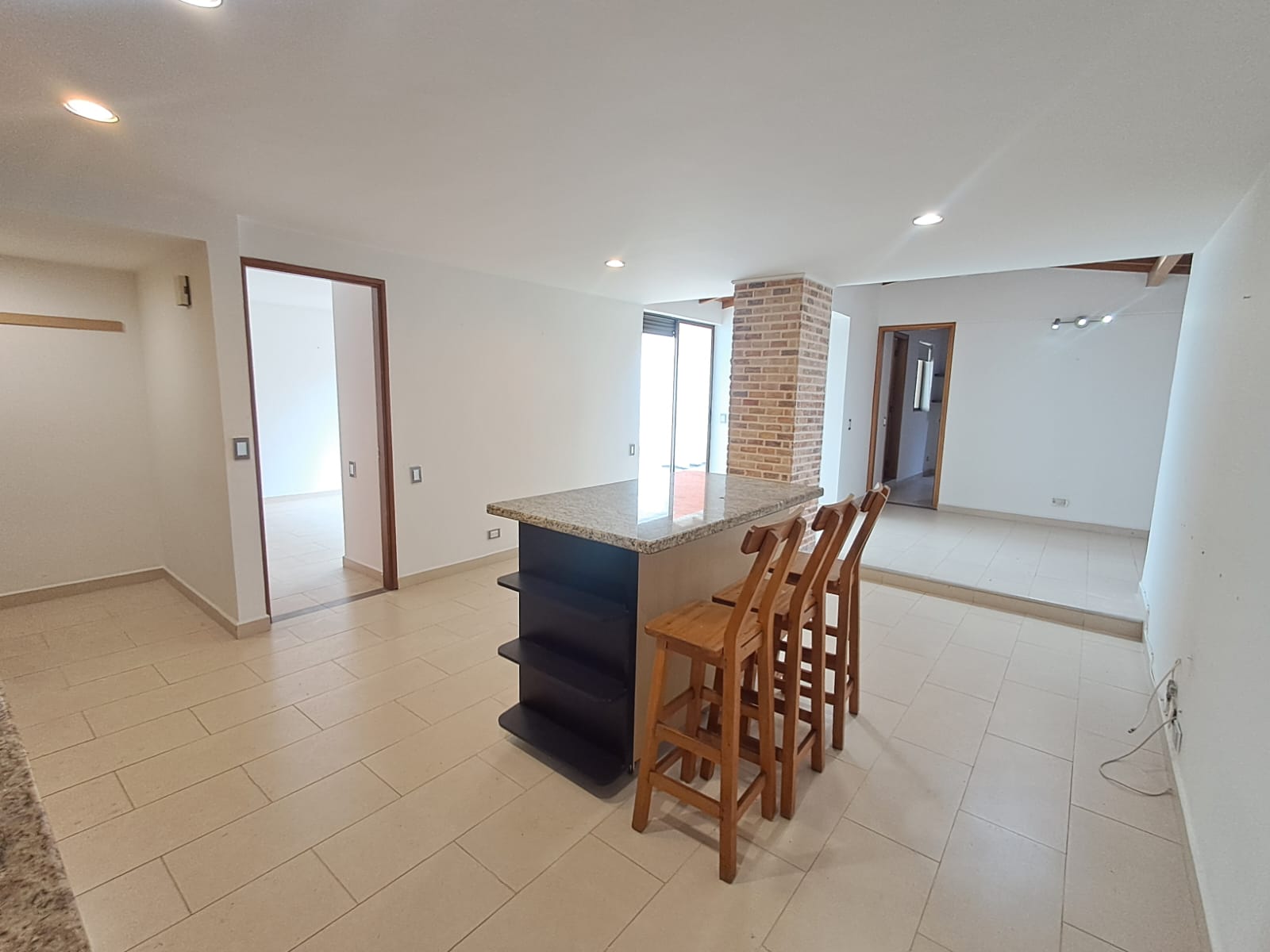 Apartamento en Arriendo en LAURELES Imagen principal de apartamento