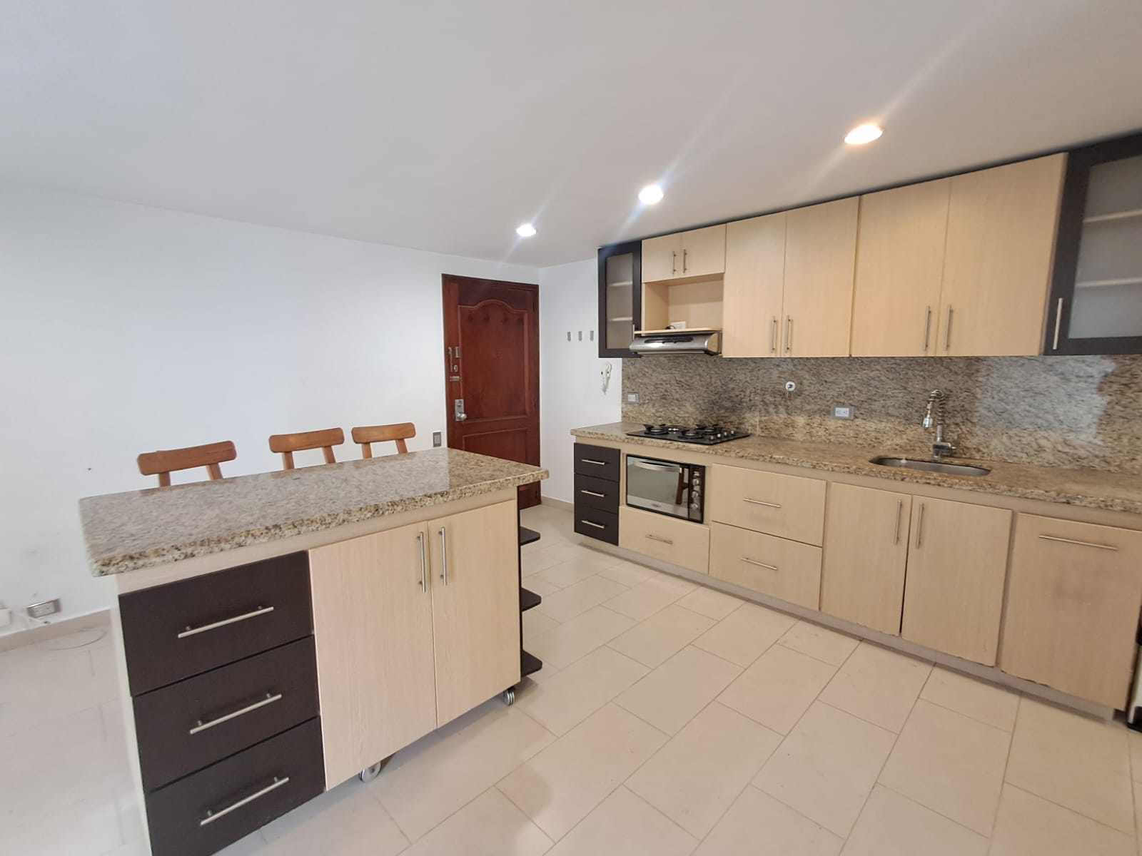 Apartamento en Arriendo en LAURELES Imagen de apartamento 2