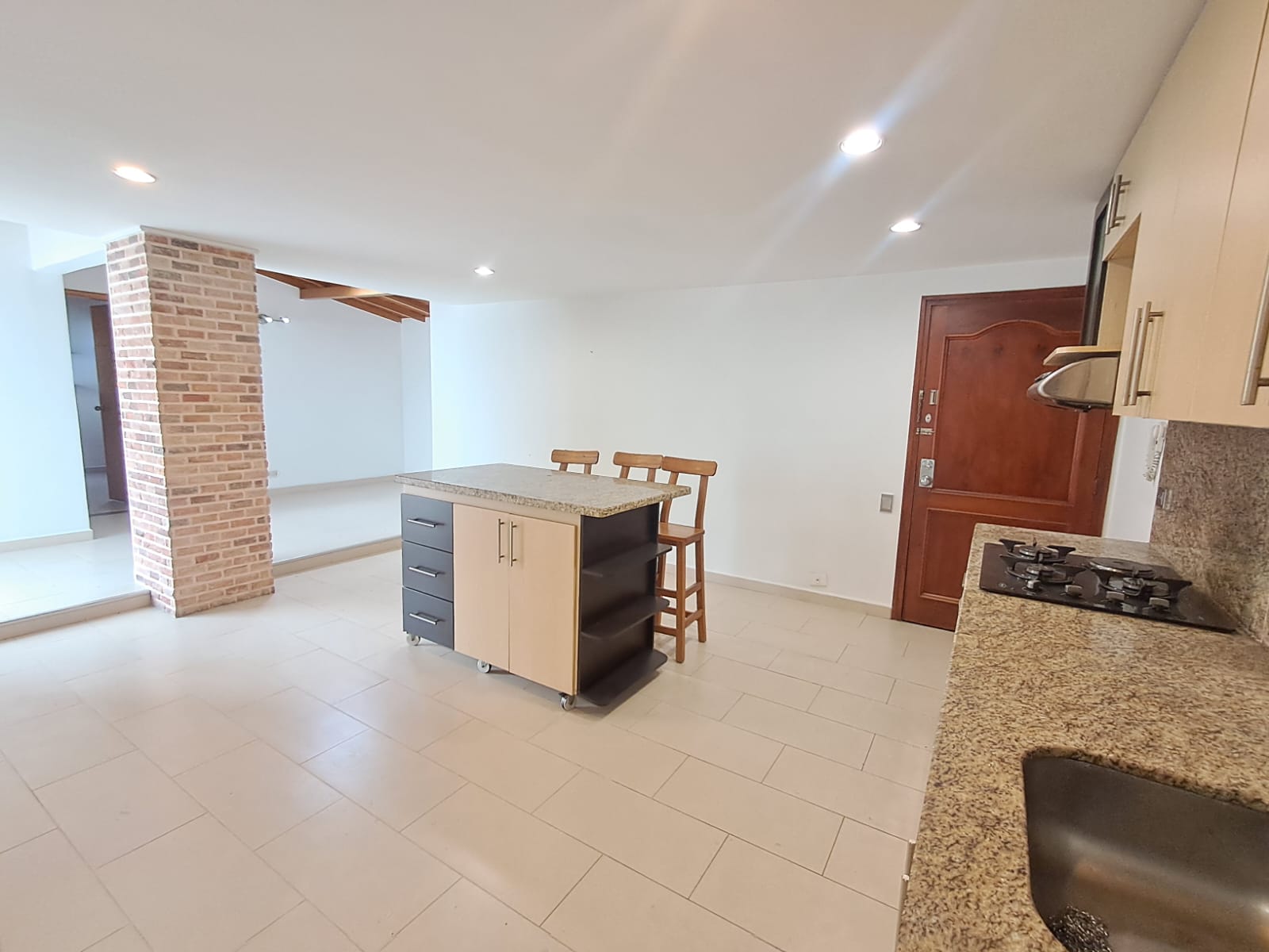 Apartamento en Arriendo en LAURELES Imagen de apartamento 1