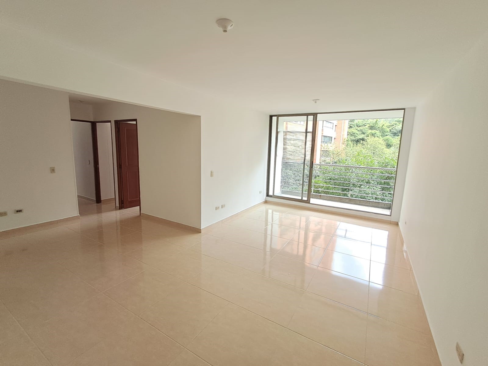 Apartamento en Arriendo en EL POBLADO Imagen de apartamento 3