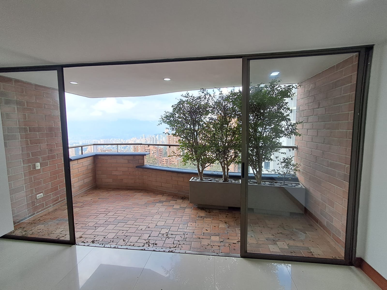 Apartamento en Arriendo en POBLADO Imagen de apartamento 2