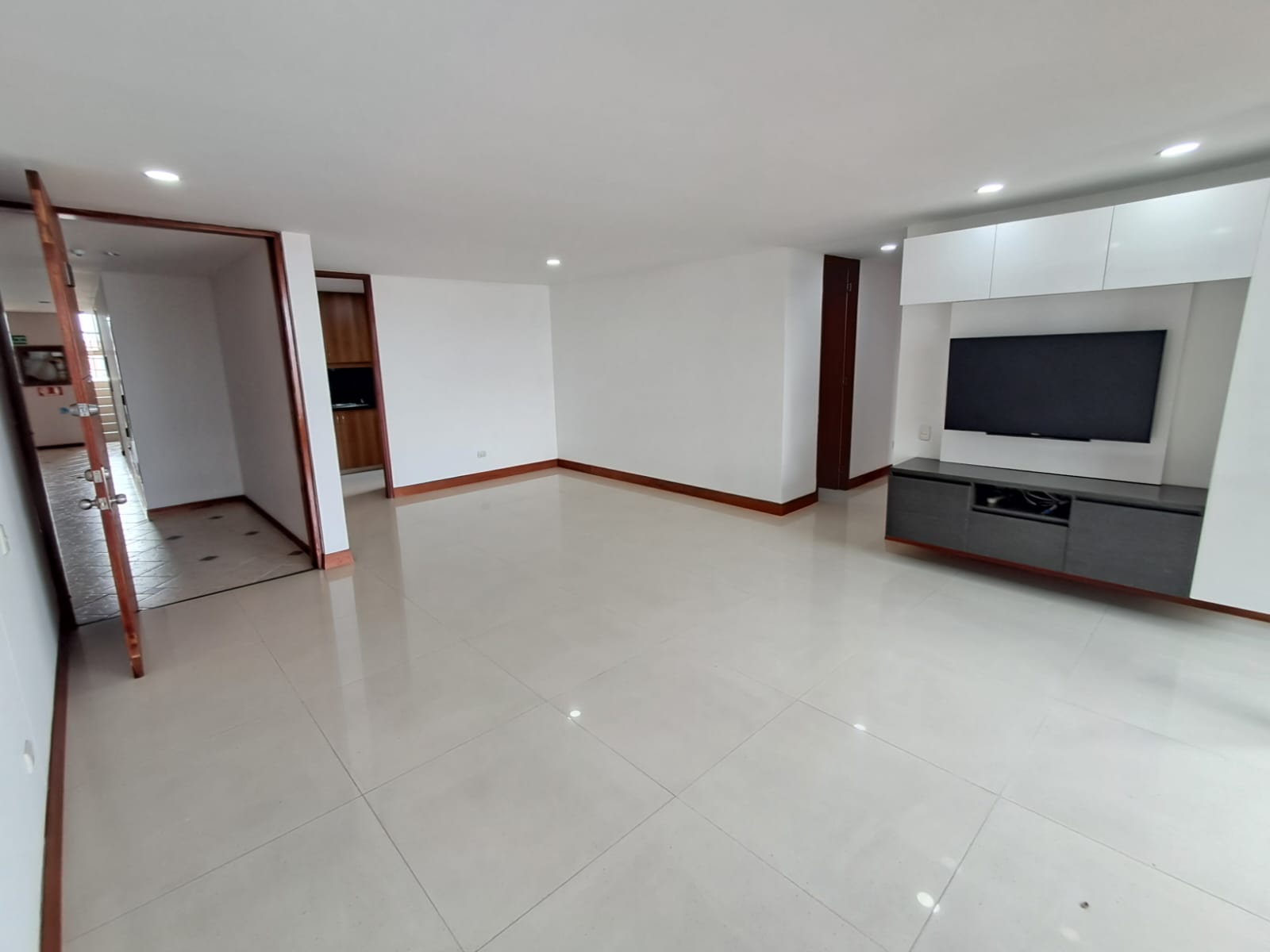Apartamento en Arriendo en POBLADO Imagen principal de apartamento
