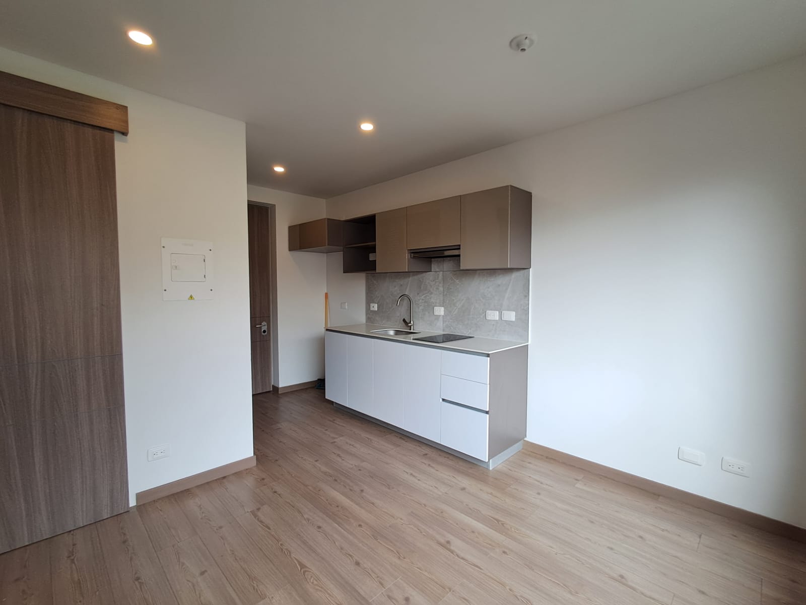 Apartamento en Arriendo en LAS COLINAS Imagen de apartamento 1