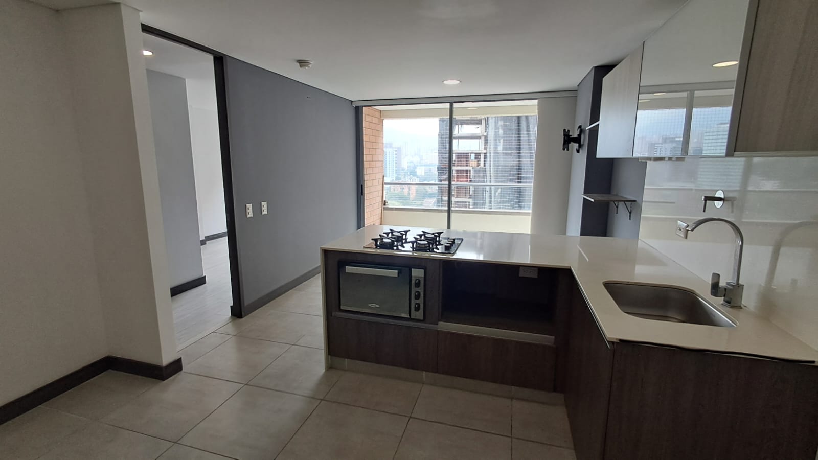 Apartamento en Arriendo en CIUDAD DEL RIO Imagen de apartamento 1