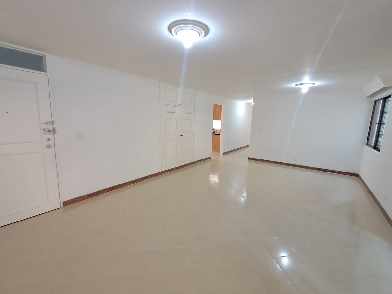 Apartamento en Arriendo en LAURELES Imagen principal de apartamento