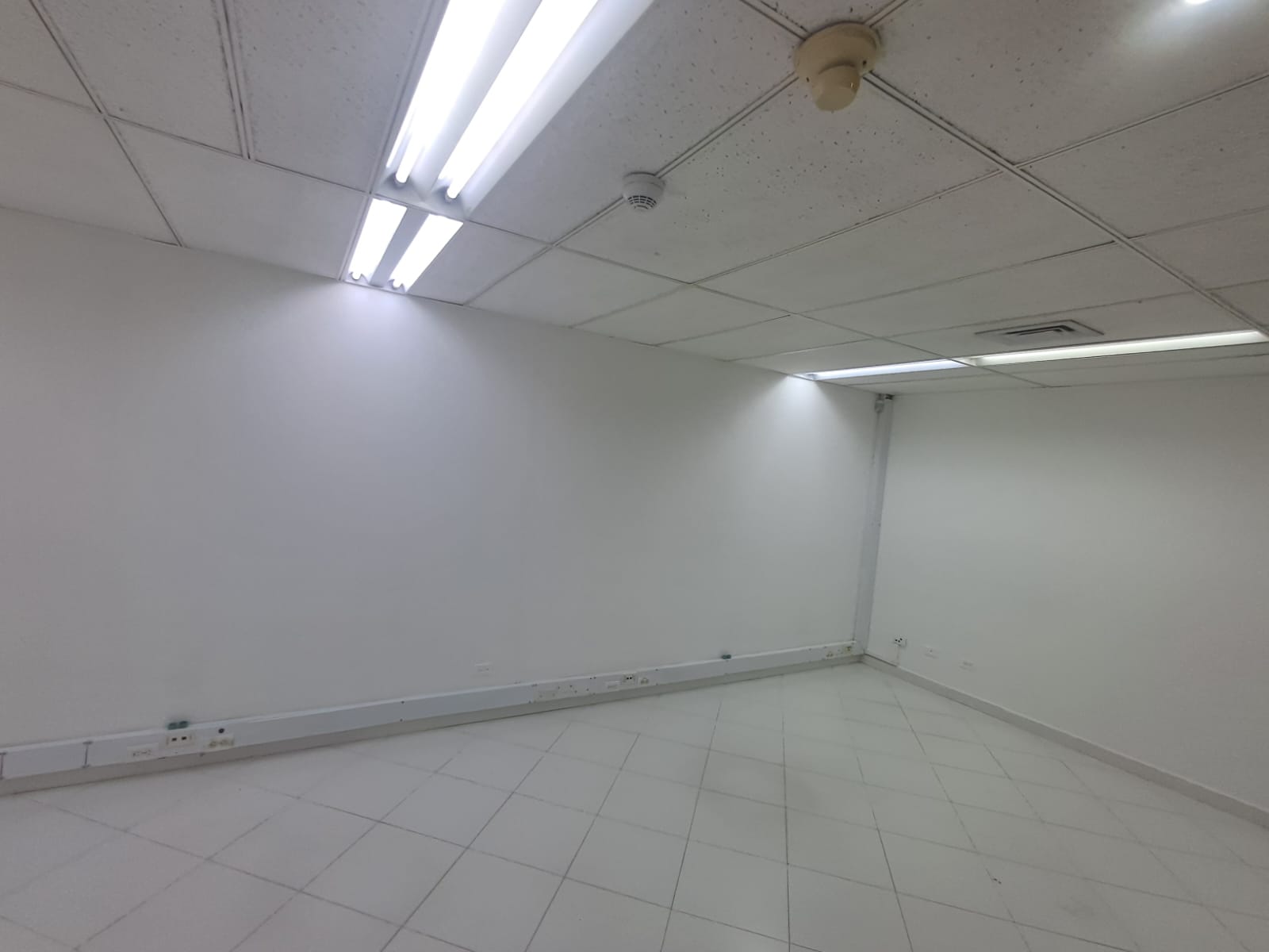 Oficina en Arriendo en EL POBLADO Imagen de oficina 1