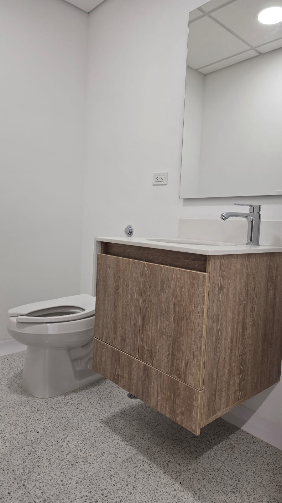 Consultorio en Arriendo en EL POBLADO Imagen de consultorio 2