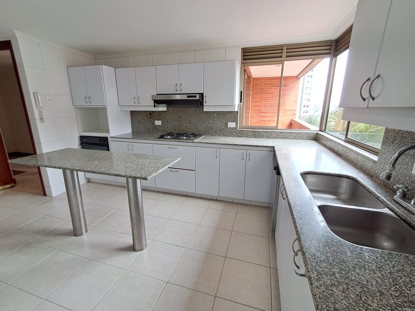 Apartamento en Arriendo en POBLADO Imagen de apartamento 1